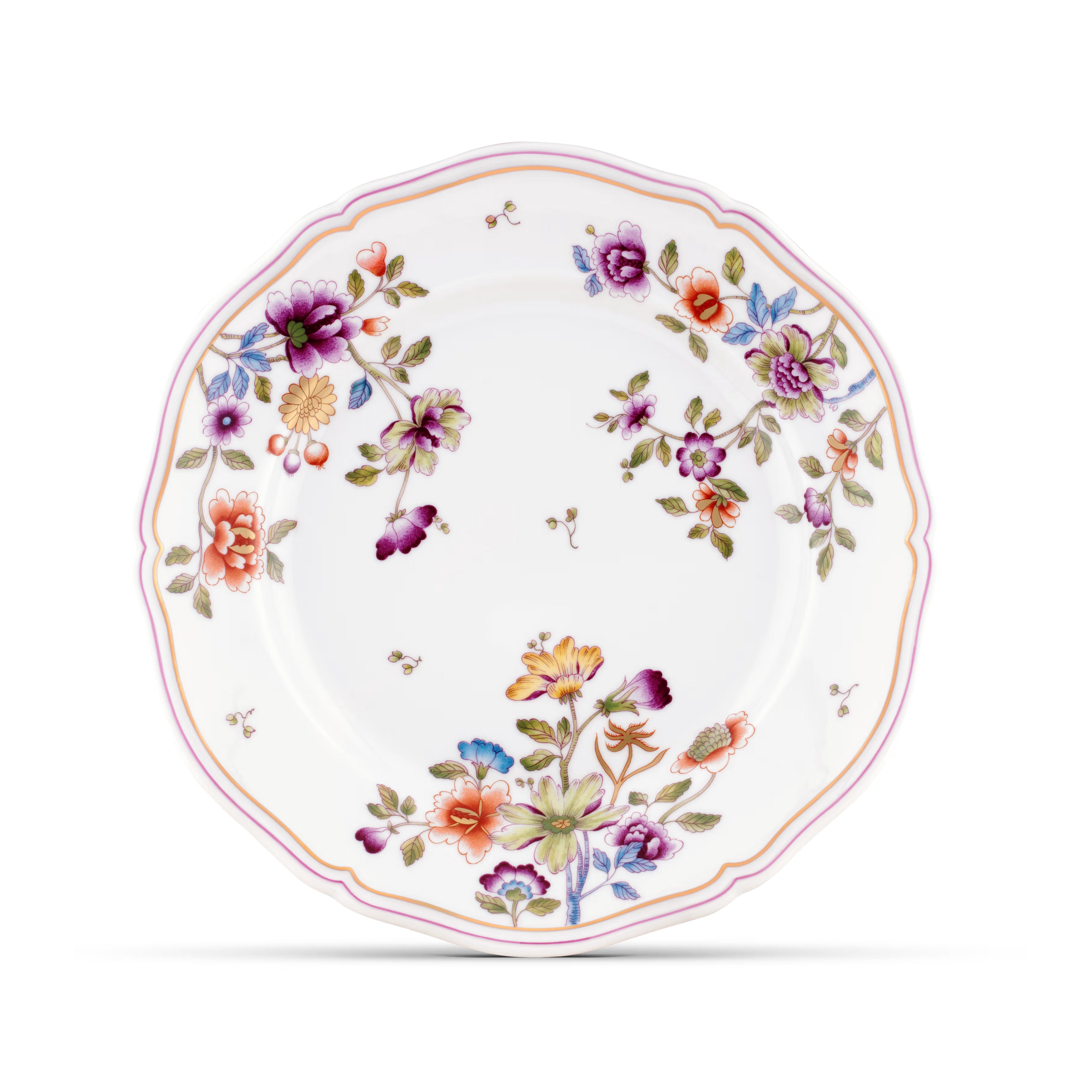Porcelain flat plate with floral decoration. Granduca Coreana collection.
The flat plate is made of fine porcelain with pure gold thread and tell about an important chapter in the history of the Ginori 1735 manufacture. It draw inspiration from the passion of florentine noblewomen for the decorations of the Imperial Kimono, from which the floral motif called "Korean style" is taken.