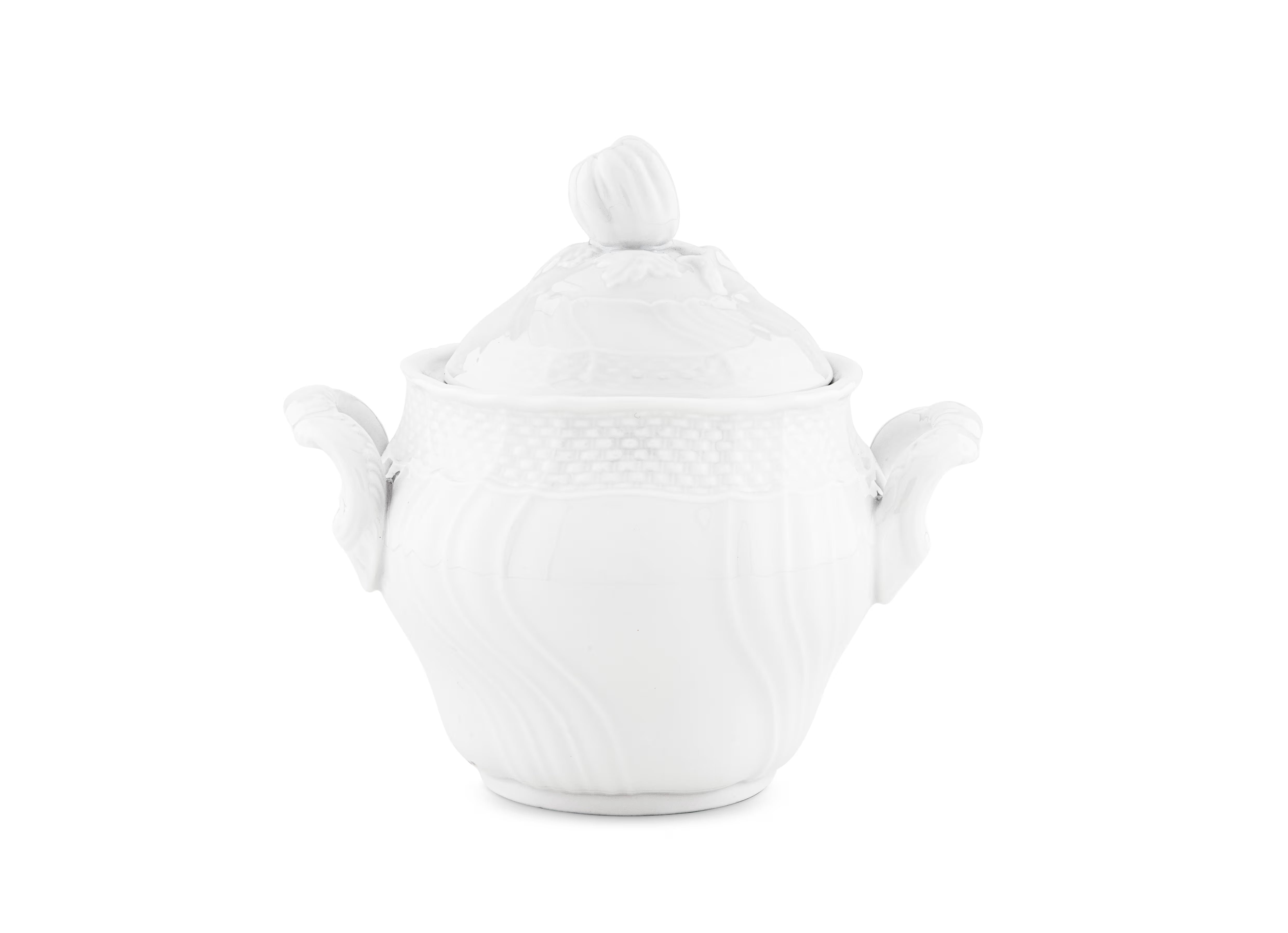 Suitable for any occasion, from the everyday breakfast to the most formal dinner, this designer sugar bowl brings a touch of royalty to tea or coffee time. Accompanied by artisanal cookies or a homemade cake, it will become the centerpiece of a refined and welcoming tableau.
For a complete service, pair it with soup, flat and dessert plates, and enhance it with cups and teapots from the same collection to create a perfect harmony on the table. Its versatility will make it possible to create customized sett