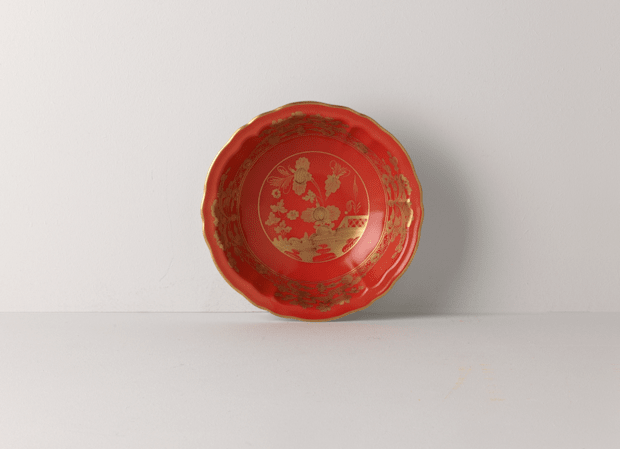 This remarkable Fruit Bowls form the ORIENTE ITALIANO Collection isn't just a vessel for soy sauce; it's a portal to history and artistry, a charming addition to your dining experience.
