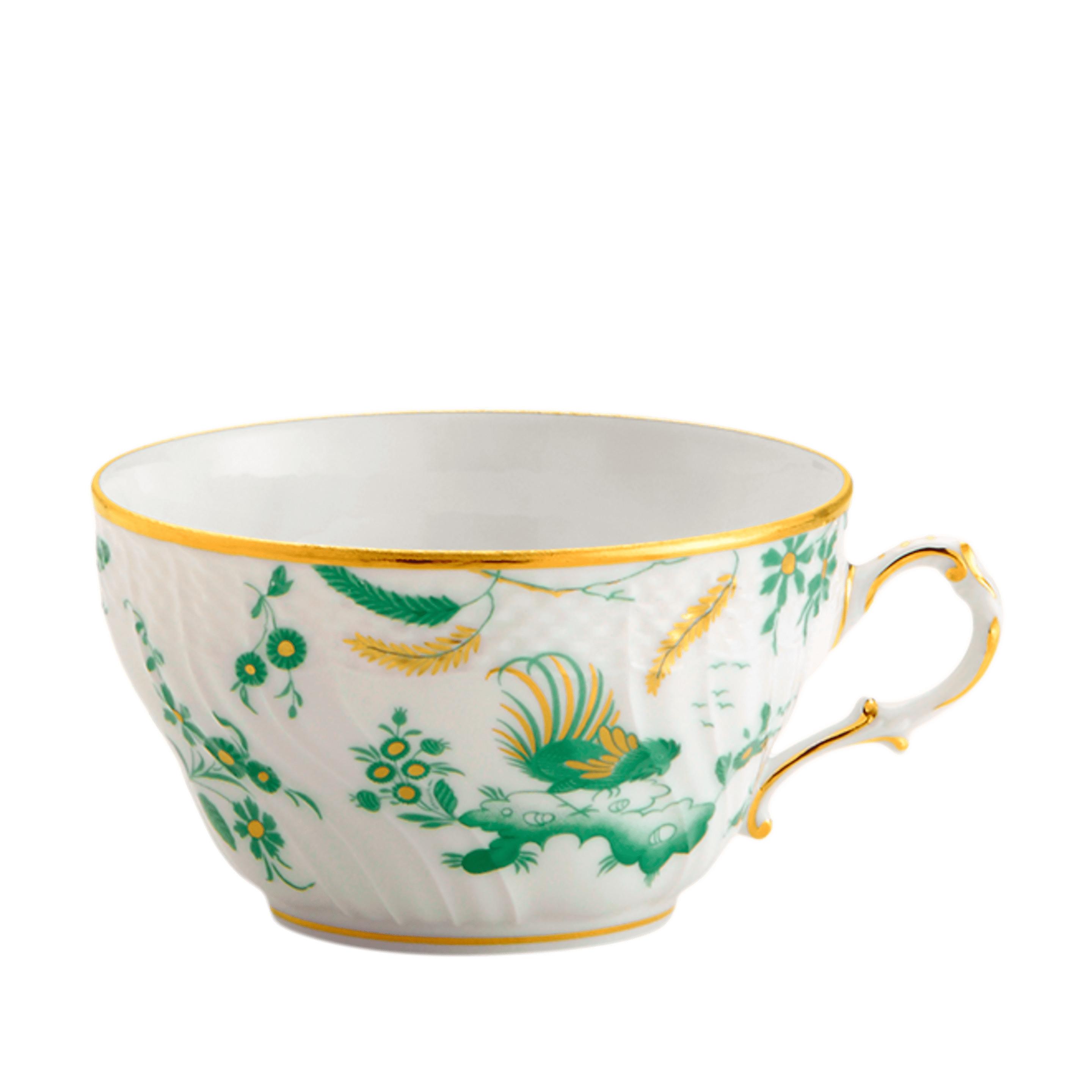 The Giada tea cup from the Vecchio Ginori collection is a masterpiece of elegance and simplicity. Made of precious white porcelain, its classic shape and embossed decor make it a unique piece that can transform every moment of your day into an extraordinary experience.