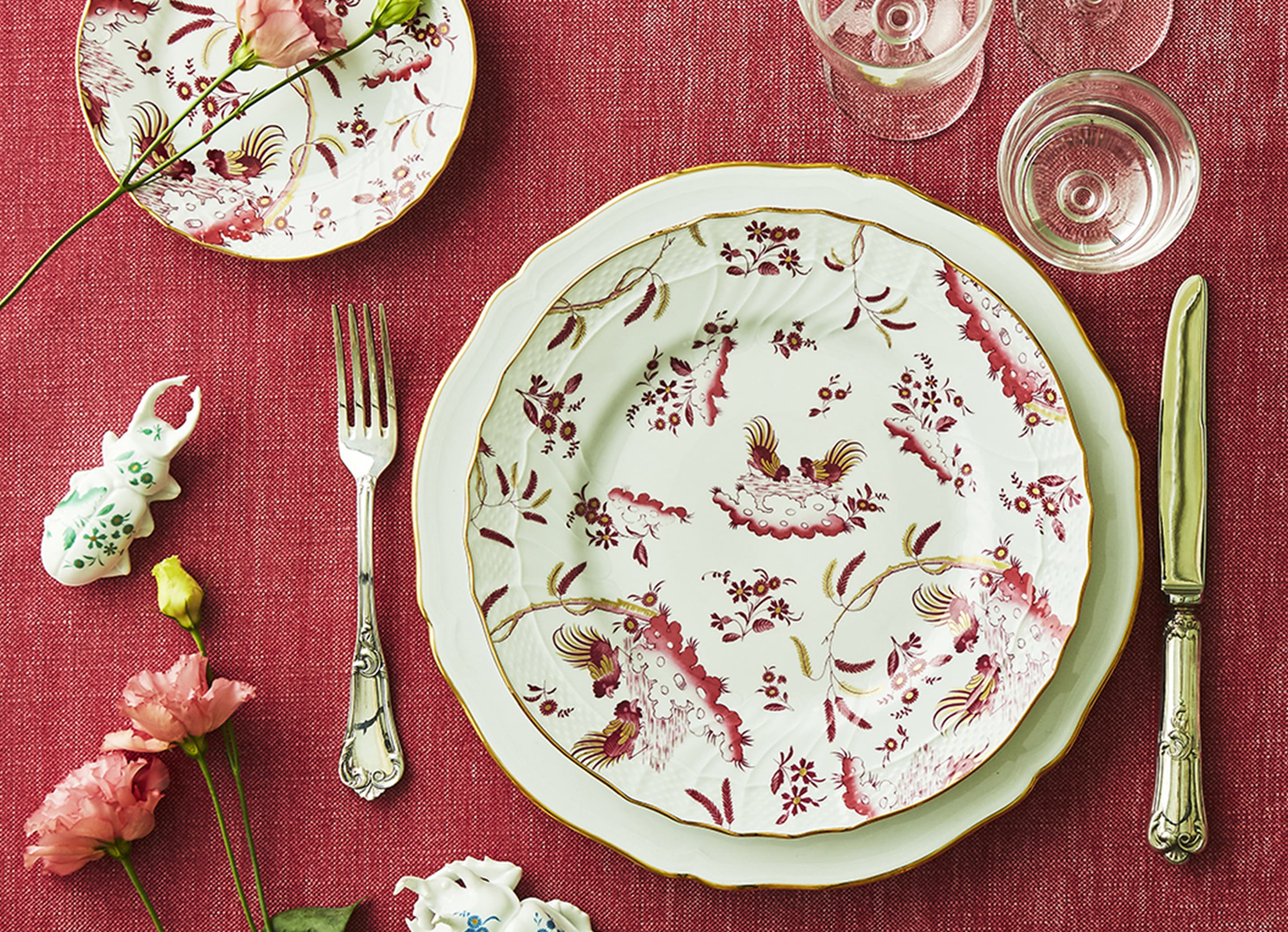  Decorative Dinner/Flat Plate with floral Magenta Ji Ondori rooster pattern on a white background. "Ginori 1735 Is Luxury Tableware And A Great Designer Home Gifts"