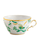 The Giada tea cup from the Vecchio Ginori collection is a masterpiece of elegance and simplicity. Made of precious white porcelain, its classic shape and embossed decor make it a unique piece that can transform every moment of your day into an extraordinary experience.
